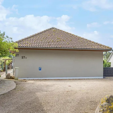 2 Bedroom Amazing In Dom wakacyjny